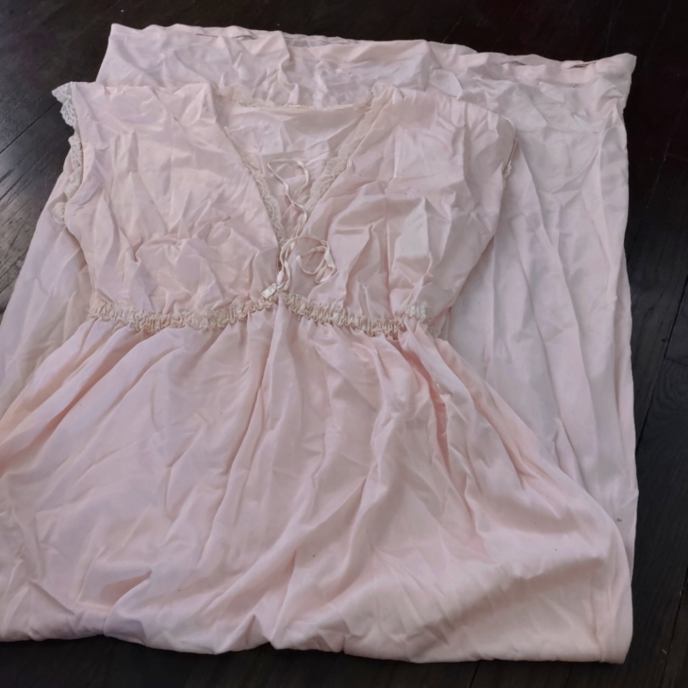 Nightgown pale pink vintage
